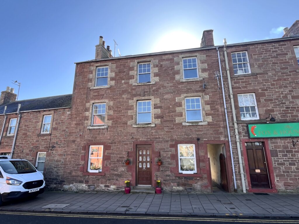 Girnigoe, Main Street, Denholm, Nr Hawick, TD9 8NU